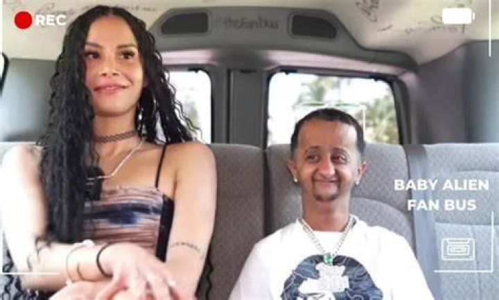 Baby Alien Fan Bus Ari: Unveiling the Phenomenon