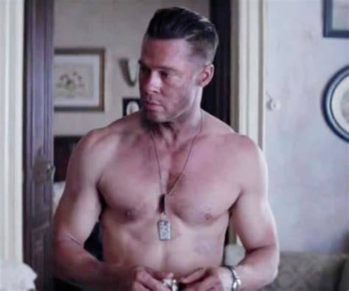 Brad Pitt Shirtless: The Iconic Moments and Behind the Scenes
