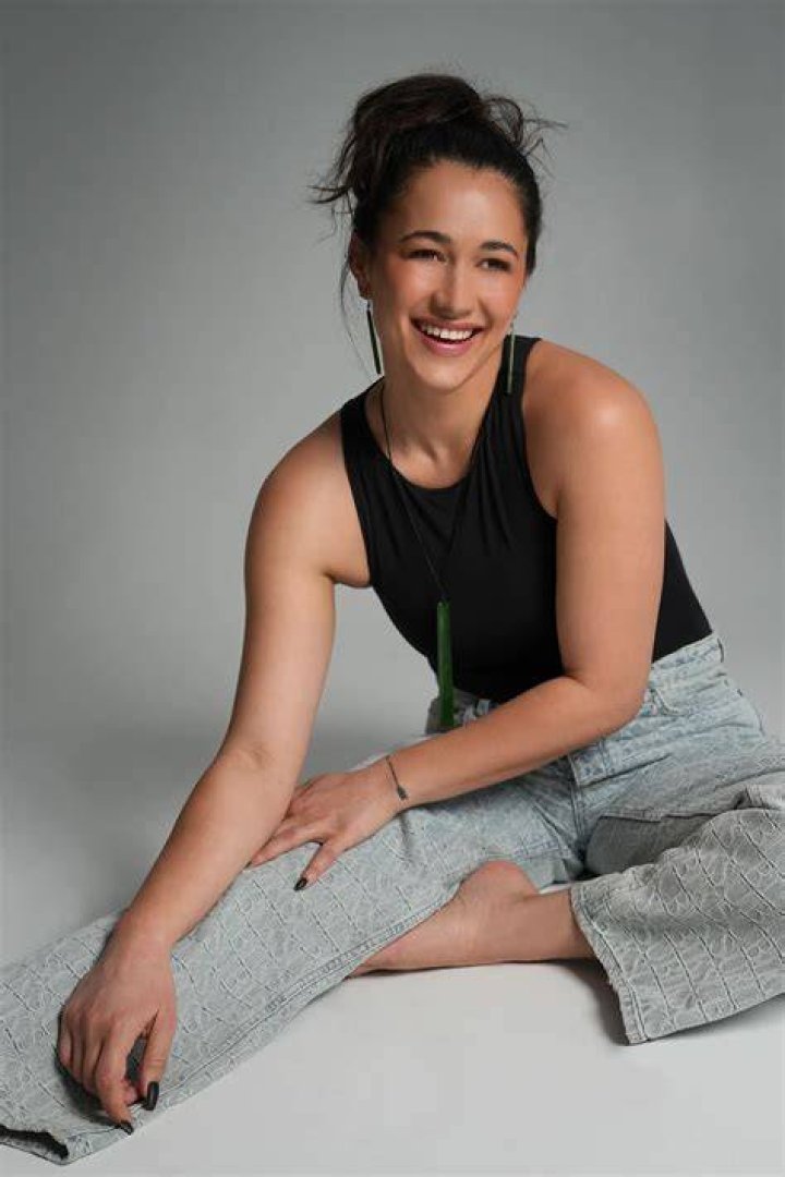 Elise Grave: The Rising Star in the Fashion Industry