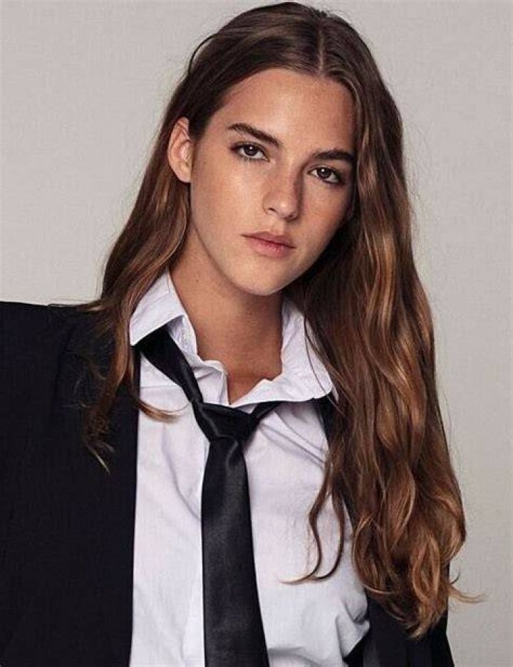 Emily Feld: A Rising Star in the Fashion Industry
