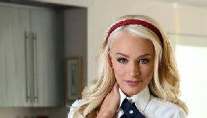 Emma Hix Bio: A Comprehensive Guide to Her Life, Career, and Achievements