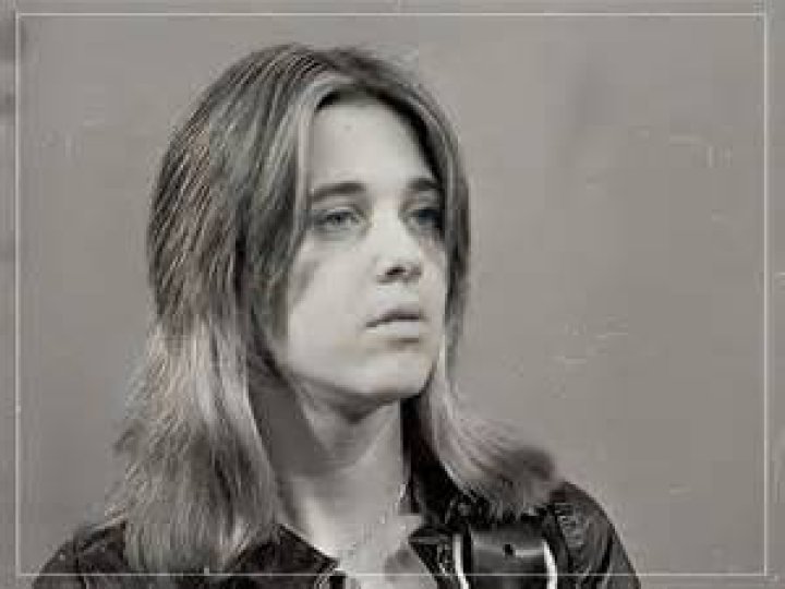 How Old is Suzi Quatro? Discover the Iconic Rocker's Age, Biography, and Legacy