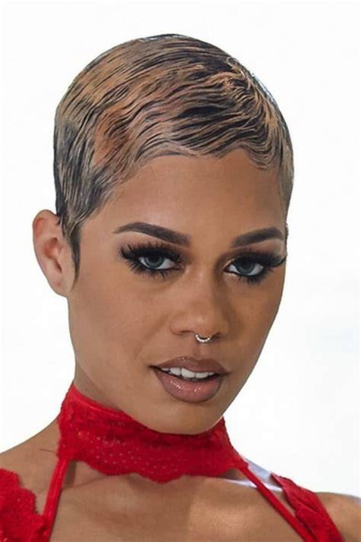 Jasmine Banks X: A Rising Star in the Digital Age