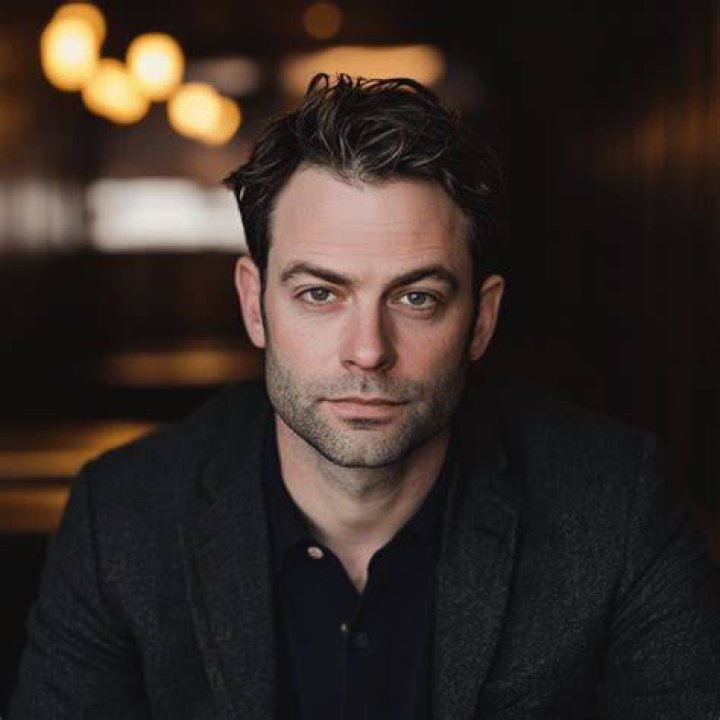 Justin Kirk Actor: Exploring the Life and Career of a Talented Performer