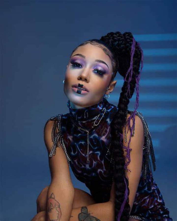 Lelasohna Erime: The Rising Star in the Music Industry