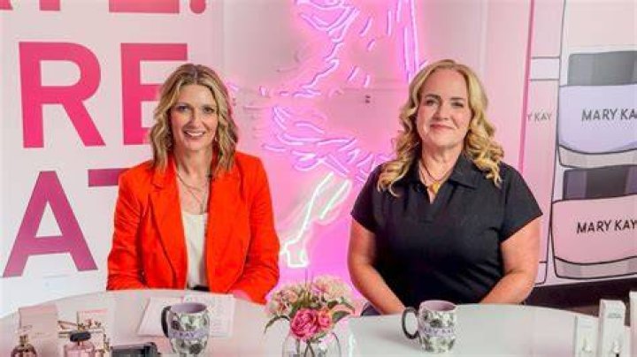 Mary Kay Place: Discovering the Iconic Beauty and Legacy