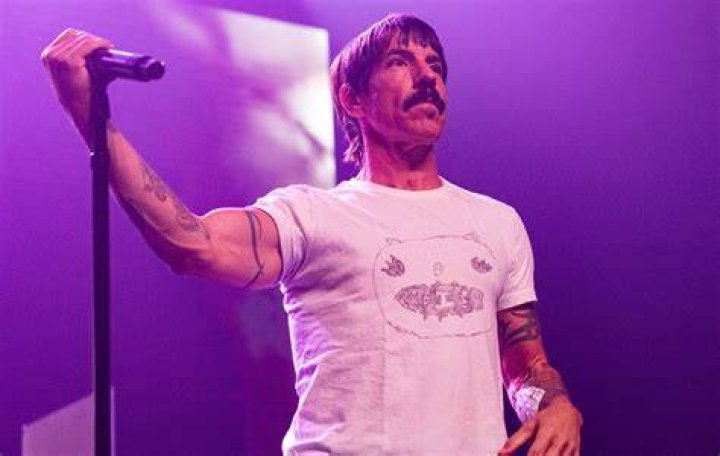 Red Hot Chili Peppers Lead Singer: Anthony Kiedis - Biography & More
