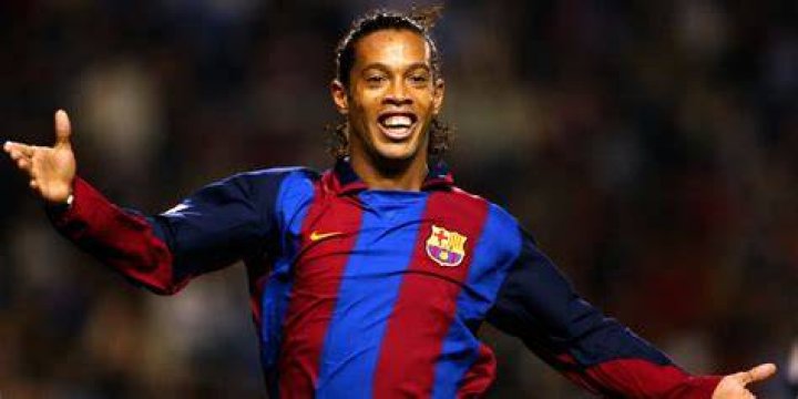 Ronaldinho Position: A Comprehensive Analysis of the Football Legend's Role on the Pitch