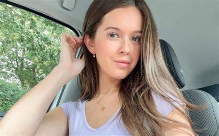 Rose Hart Leaked Nudes: Unveiling the Truth, Privacy Concerns, and the Bigger Picture