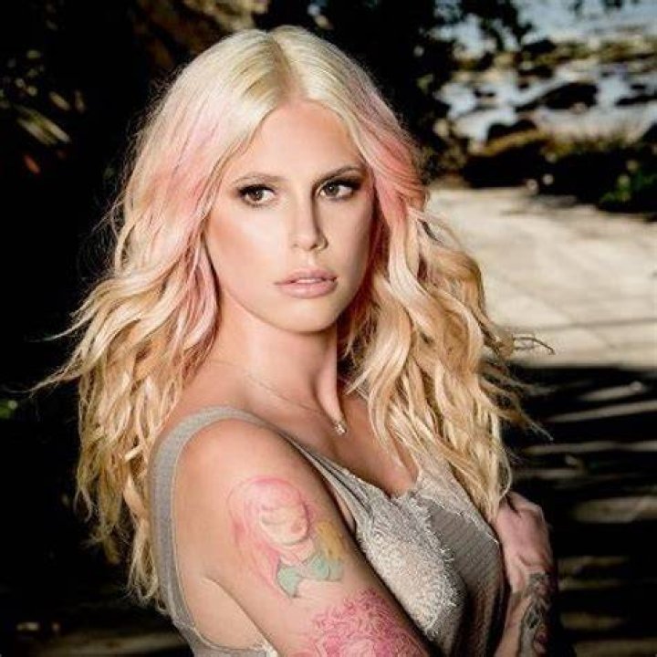 Stunning Cleo Rose Elliott: Latest Photos, Videos, and Insights