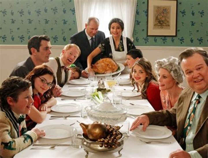 Thanksgiving with a Twist: The Best Modern Family Thanksgiving Episodes