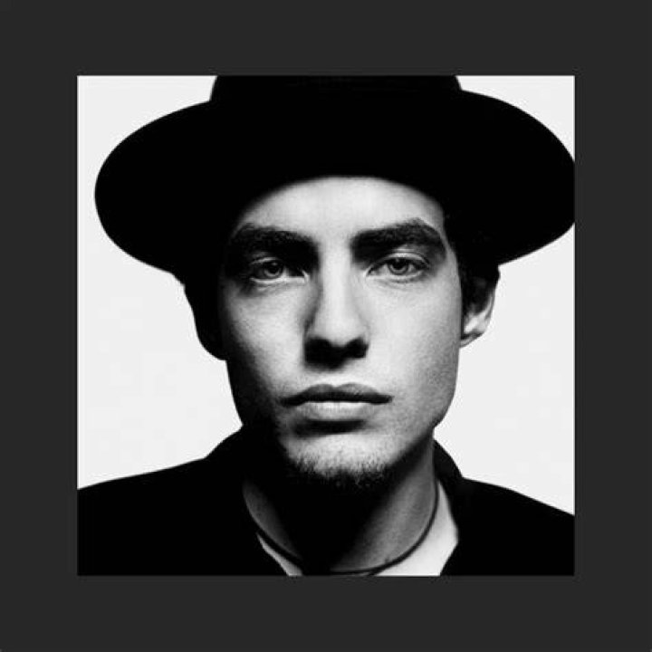 Who Is Jakob Dylan's Mother? Discovering the Woman Behind the Icon
